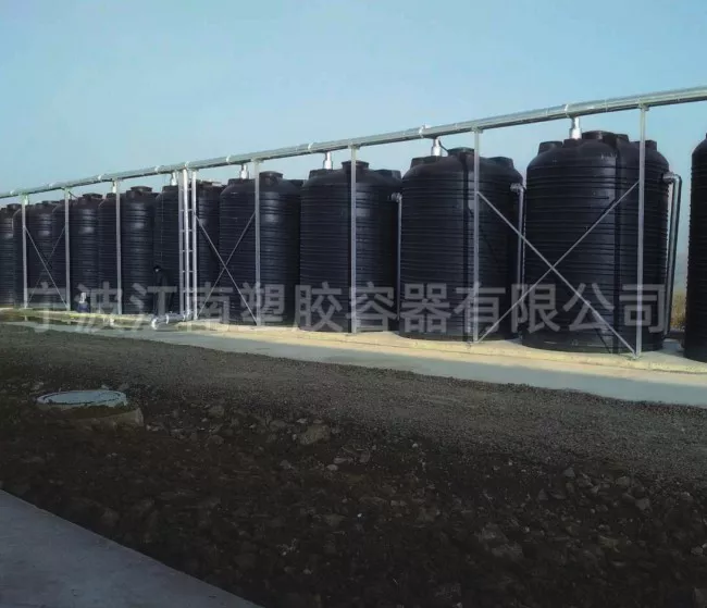 PE滚塑螺旋型化工储罐